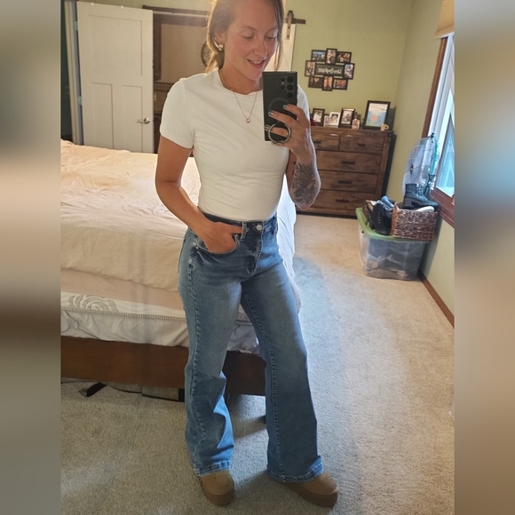 KanCan HIGH RISE WIDE LEG FLARE JEANS - Picture 4 of 8